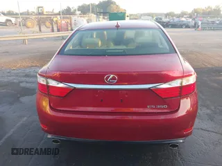 2014 Lexus ES 330 z VIN JTHBK1GGXE2113007, wystawiony jako IAAI lot #40591856 z przebiegiem 121 388 mil mil oraz . Historia ofert i sprzedaży dostępna na DreamBid. Obrazek 16.