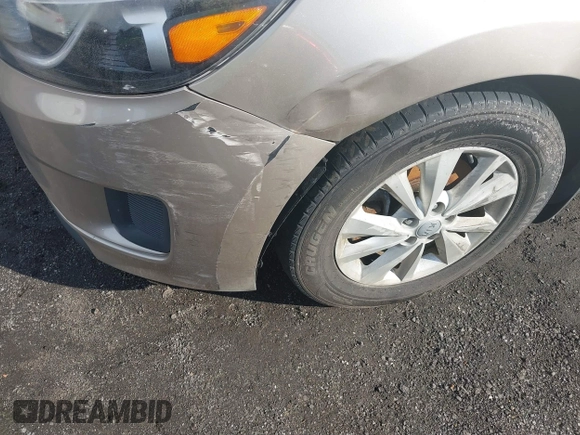 2015 Kia Sedona LX with VIN KNDMB5C15F6044093, listed as a IAAI auction lot 41843977 with 169,157 mi miles. Bid and sale history available at carsss.com. Image 16.