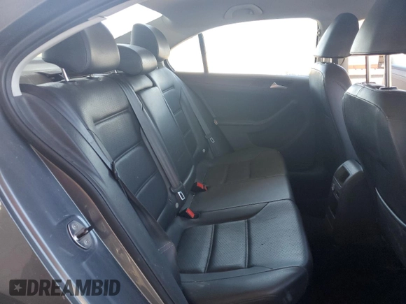 2014 Volkswagen Jetta SE with VIN 3VWD17AJ1EM247446, listed as a Copart auction lot 63695695 with 165,652 mi miles and Clean title. Bid and sale history available at DreamBid. Image 10.