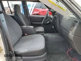 2001 Jeep Cherokee Sport с VIN 1J4FT48S21L607090, выставлен на аукционе Copart как лот 50123995 с пробегом 146 120 миль миль и Списание • Salvage title. История ставок и продаж доступна на DreamBid. Изображение 7.