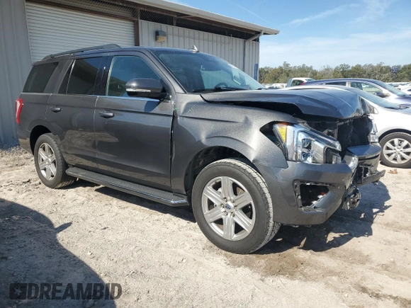 2019 Ford Expedition XLT with VIN 1FMJU1HT2KEA69061, listed as a Copart auction lot 42948765 with 116,241 mi miles and Non Repairable. Bid and sale history available at carsss.com. Image 4.