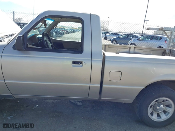 2007 Ford Ranger XL with VIN 1FTYR10DX7PA61892, listed as a IAAI auction lot 41750680 with 254,279 mi miles. Bid and sale history available at carsss.com. Image 6.
