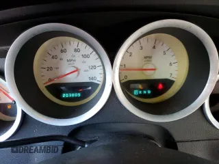 2007 Dodge Magnum z VIN 2D4FV47V57H836089, wystawiony jako Copart lot #74497174 z przebiegiem 203 809 mil mil oraz Szkoda całkowita • Salvage title. Historia ofert i sprzedaży dostępna na DreamBid. Obrazek 9.