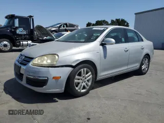 2007 Volkswagen Jetta Wolfsburg Edition с VIN 3VWEG71K47M085035, выставлен на аукционе Copart как лот 57532265 с пробегом 208 100 миль миль и Списание • Salvage title. История ставок и продаж доступна на DreamBid. Изображение 1.