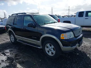2005 Ford Explorer Eddie Bauer z VIN 1FMZU74W25UB91905, wystawiony jako IAAI lot #41697668 z przebiegiem 141 306 mil mil oraz . Historia ofert i sprzedaży dostępna na DreamBid. Obrazek 1.