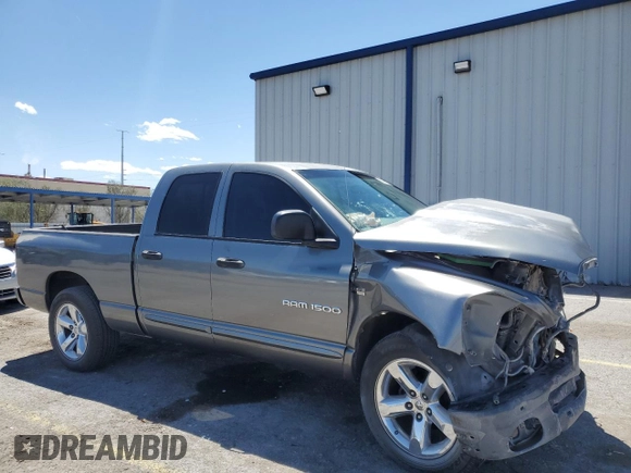 2006 Dodge 1500 SLT z VIN 1D7HA18226J112237, wystawiony jako Copart lot #56991675 z przebiegiem 199 305 mil mil oraz Szkoda całkowita • Salvage title. Historia ofert i sprzedaży dostępna na DreamBid. Obrazek 4.
