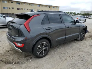 2023 Kia Niro LX with VIN KNDCP3LE8P5087676, listed as a Copart auction lot 88252935 with 14,805 mi miles and Salvage Title. Bid and sale history available at carsss.com. Image 3.