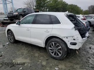 2021 Audi Q5 Premium with VIN WA1AAAFYXM2002847, listed as a Copart auction lot 71785692 with 25,650 mi miles. Bid and sale history available at carsss.com. Image 2.