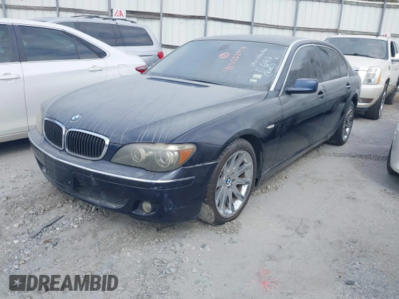 2006 BMW 7 Series 750Li with VIN WBAHN83576DT26418, listed as a IAAI auction lot 41555297 with 124,801 mi miles. Bid and sale history available at carsss.com. Image 2.