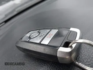 2019 Ford Expedition XLT с VIN 1FMJU1HT0KEA07321, выставлен на аукционе IAAI как лот 41699386 с пробегом 169 005 миль миль и . История ставок и продаж доступна на DreamBid. Изображение 11.