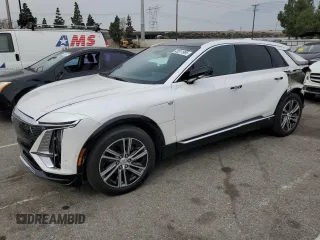 2024 Cadillac LYRIQ Luxury z VIN 1GYKPRRL7RZ116949, wystawiony jako Copart lot #48011995 z przebiegiem 10 814 mil mil oraz Szkoda całkowita • Salvage title. Historia ofert i sprzedaży dostępna na DreamBid. Obrazek 1.