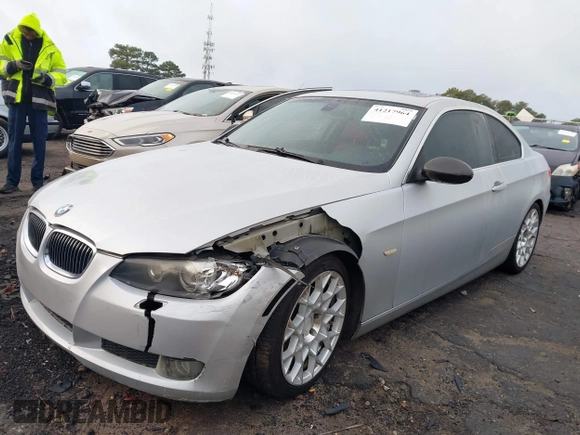 2008 BMW 3 Series 328i with VIN WBAWB33588P134333, listed as a IAAI auction lot 41217964 with 171,541 mi miles. Bid and sale history available at carsss.com. Image 6.