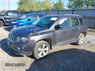 2017 Jeep Compass Sport SE z VIN 1C4NJDBB9HD143154, wystawiony jako IAAI lot #42126726 z przebiegiem 219 850 mil mil oraz . Historia ofert i sprzedaży dostępna na DreamBid. Obrazek 17.