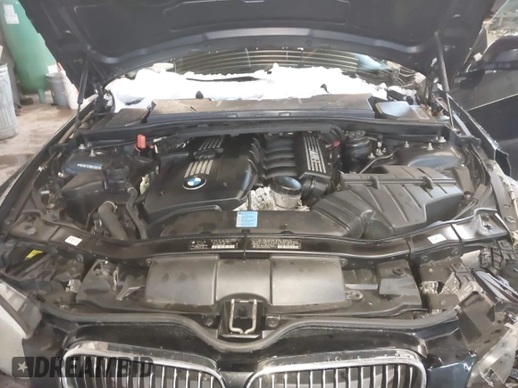 2011 BMW 3 Series 328i xDrive with VIN WBAKF5C58BE395799, listed as a IAAI auction lot 41580621 with 110,547 mi miles. Bid and sale history available at carsss.com. Image 10.
