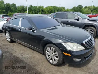 2009 Mercedes-Benz S 550 z VIN WDDNG86X29A243651, wystawiony jako Copart lot #57601455 z przebiegiem 141 637 mil mil oraz Nie do naprawy • Non repairable. Historia ofert i sprzedaży dostępna na DreamBid. Obrazek 4.