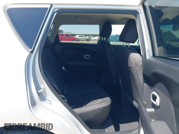 2016 Kia Soul with VIN KNDJN2A27G7844393, listed as a IAAI auction lot 41977051 with 91,380 mi miles. Bid and sale history available at carsss.com. Image 8.