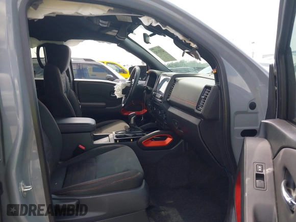 2022 Nissan Frontier SV z VIN 1N6ED1EJ3NN661336, wystawiony jako IAAI lot #42331182 z przebiegiem Nie podano mil oraz . Historia ofert i sprzedaży dostępna na DreamBid. Obrazek 5.