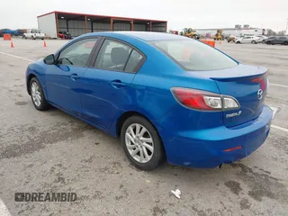 2012 Mazda 3 i Touring z VIN JM1BL1V74C1667180, wystawiony jako IAAI lot #41953161 z przebiegiem 174 802 mil mil oraz . Historia ofert i sprzedaży dostępna na DreamBid. Obrazek 3.