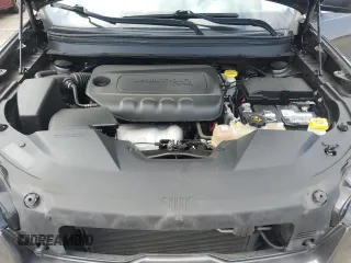 2020 Jeep Cherokee Latitude Plus z VIN 1C4PJMLB9LD551489, wystawiony jako Copart lot #61719825 z przebiegiem 114 053 mil mil oraz Szkoda całkowita • Salvage title. Historia ofert i sprzedaży dostępna na DreamBid. Obrazek 12.