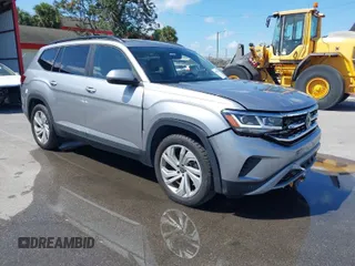 2022 Volkswagen Atlas SE z VIN 1V2WR2CA2NC542530, wystawiony jako IAAI lot #41913358 z przebiegiem 37 977 mil mil oraz . Historia ofert i sprzedaży dostępna na DreamBid. Obrazek 1.