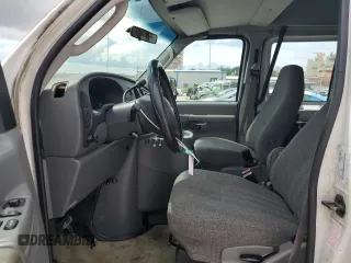 2003 Ford Econoline Cargo with VIN 1FDNS24L63HB98083, listed as a Copart auction lot 65953715 with 121,326 mi miles and Salvage title. Bid and sale history available at DreamBid. Image 7.