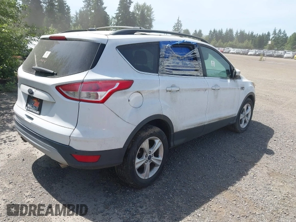 2014 Ford Escape SE z VIN 1FMCU9GX0EUC02583, wystawiony jako IAAI lot #42197013 z przebiegiem Nie podano mil oraz . Historia ofert i sprzedaży dostępna na DreamBid. Obrazek 4.