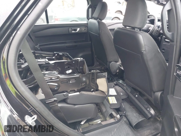 2021 Ford Police Interceptor with VIN 1FM5K8AC9MGC32063, listed as a IAAI auction lot 42071782 with 46,786 mi miles and . Bid and sale history available at DreamBid. Image 8.