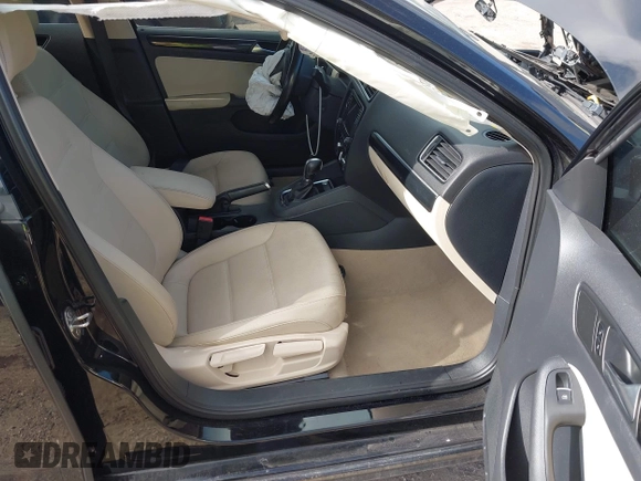 2016 Volkswagen Jetta SEL z VIN 3VWL07AJ2GM259395, wystawiony jako IAAI lot #42448235 z przebiegiem 101 032 mil mil oraz . Historia ofert i sprzedaży dostępna na DreamBid. Obrazek 5.