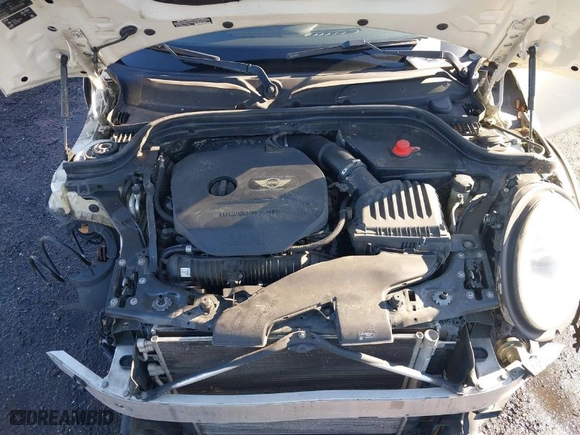 2015 MINI Cooper Hardtop S with VIN WMWXP7C5XFT740279, listed as a IAAI auction lot 41212007 with NaN miles. Bid and sale history available at carsss.com. Image 10.