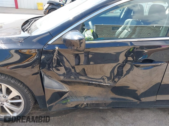 2017 Acura ILX with VIN 19UDE2F3XHA013944, listed as a IAAI auction lot 42019201 with 59,400 mi miles and . Bid and sale history available at DreamBid. Image 6.