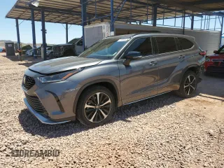 2022 Toyota Highlander XSE with VIN 5TDJZRBH2NS170804, listed as a Copart auction lot 61864415 with 39,705 mi miles and Salvage title. Bid and sale history available at DreamBid. Image 1.
