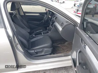 2012 Volkswagen Passat SE z VIN 1VWBH7A3XCC069006, wystawiony jako IAAI lot #42393437 z przebiegiem 157 039 mil mil oraz . Historia ofert i sprzedaży dostępna na DreamBid. Obrazek 5.