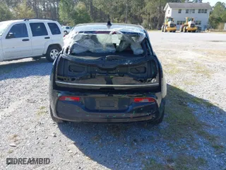 2019 BMW i3 with VIN WBY8P2C57K7E21520, listed as a IAAI auction lot 41707898 with 39,388 mi miles. Bid and sale history available at carsss.com. Image 16.