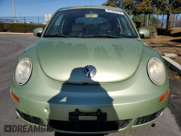 2009 Volkswagen New Beetle Coupe S with VIN 3VWPW31C19M518360, listed as a Copart auction lot 81329574 with 126,908 mi miles and Clean Title. Bid and sale history available at carsss.com. Image 5.
