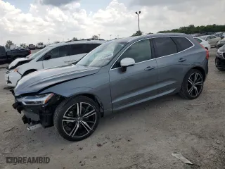 2019 Volvo XC60 R-Design with VIN LYVA22RM7KB247120, listed as a Copart auction lot 62085664 with 20,323 mi miles and Salvage Title. Bid and sale history available at carsss.com. Image 1.