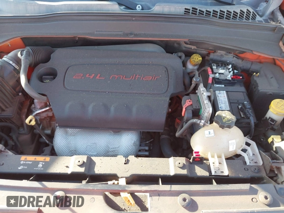 2017 Jeep Renegade Altitude with VIN ZACCJBBB7HPF73083, listed as a IAAI auction lot 41114187 with 1 mi miles. Bid and sale history available at carsss.com. Image 10.