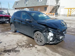 2023 Hyundai Kona N Line z VIN KM8K3CA3XPU940671, wystawiony jako IAAI lot #41833737 z przebiegiem 11 612 mil mil oraz . Historia ofert i sprzedaży dostępna na DreamBid. Obrazek 1.