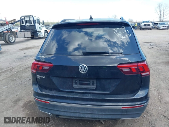 2021 Volkswagen Tiguan SE with VIN 3VV3B7AX3MM157702, listed as a IAAI auction lot 41888479 with 51,807 mi miles and . Bid and sale history available at DreamBid. Image 15.