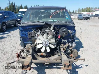 2004 Chevrolet Silverado 1500 Work Truck with VIN 1GCEC14XX4Z265911, listed as a IAAI auction lot 42043955 with 1 mi miles. Bid and sale history available at carsss.com. Image 11.