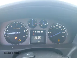 2007 Cadillac Escalade z VIN 1GYFK638X7R400611, wystawiony jako Copart lot #45345495 z przebiegiem 225 854 mil mil oraz Szkody całkowita. Historia ofert i sprzedaży dostępna na DreamBid. Obrazek 9.