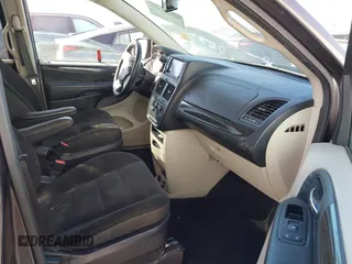 2017 Dodge Grand Caravan SE with VIN 2C4RDGBG4HR865800, listed as a IAAI auction lot 41685365 with 196,264 mi miles and . Bid and sale history available at DreamBid. Image 5.