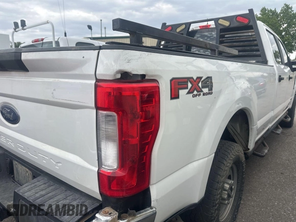 2017 Ford F-250 Lariat with VIN 1FT7W2BT0HEE20744, listed as a IAAI auction lot 42727056 with 241,781 mi miles and . Bid and sale history available at DreamBid. Image 11.