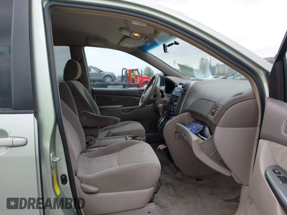 2007 Toyota Sienna CE with VIN 5TDZK23C27S063188, listed as a IAAI auction lot 41947069 with 186,542 mi miles. Bid and sale history available at carsss.com. Image 5.