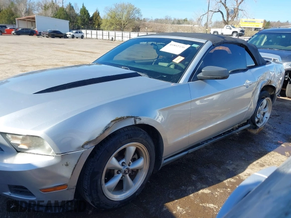 2010 Ford Mustang V6 with VIN 1ZVBP8EN9A5122431, listed as a IAAI auction lot 41802456 with 150,524 mi miles and . Bid and sale history available at carsss.com. Image 14.