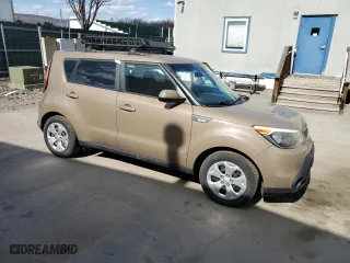 2014 Kia Soul with VIN KNDJN2A24E7002804, listed as a Copart auction lot 49724785 with 183,670 mi miles and Salvage Title. Bid and sale history available at carsss.com. Image 4.