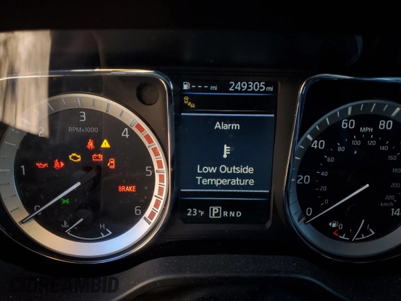 2019 Nissan Titan XD SL with VIN 1N6BA1F42KN511931, listed as a Copart auction lot 43820995 with 249,306 mi miles and Salvage Title. Bid and sale history available at carsss.com. Image 9.