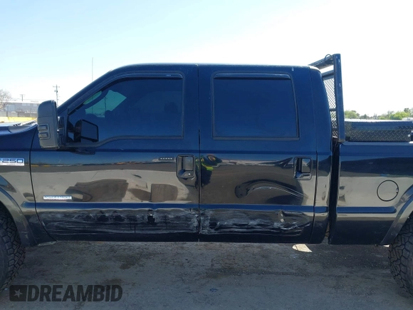 2007 Ford Super Duty F-250 XL with VIN 1FTSW21P27EA19760, listed as a IAAI auction lot 41959940 with 313,508 mi miles. Bid and sale history available at carsss.com. Image 14.