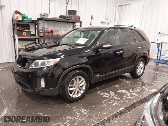 2015 Kia Sorento LX with VIN 5XYKTCA68FG616469, listed as a IAAI auction lot 41980440 with 122,350 mi miles. Bid and sale history available at carsss.com. Image 19.