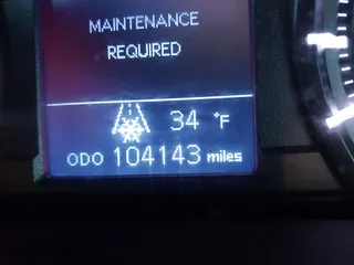 2017 Toyota 4Runner SR5 with VIN JTEBU5JR2H5415869, listed as a IAAI auction lot 40962324 with 104,143 mi miles. Bid and sale history available at carsss.com. Image 15.