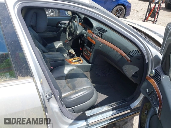 2005 Mercedes-Benz S 500 with VIN WDBNG84JX5A450743, listed as a IAAI auction lot 42740185 with 192,335 mi miles and . Bid and sale history available at DreamBid. Image 5.